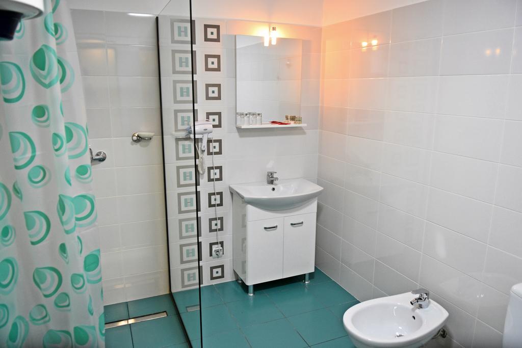 Casa Remo - Guesthouse トゥルダ エクステリア 写真